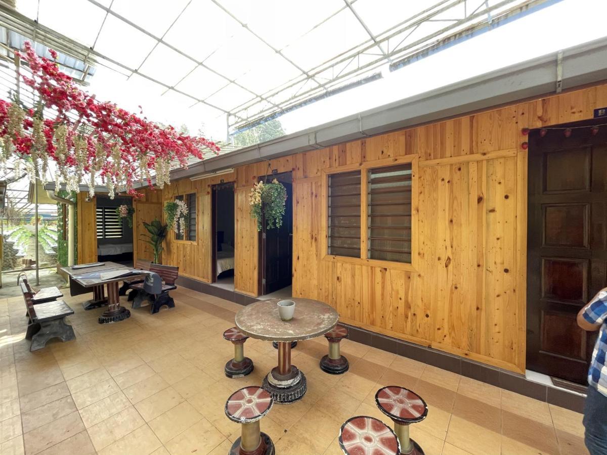 טאנה ראטה Aiza Homestay Opposite Abang Strawberry Taman Sedia מראה חיצוני תמונה