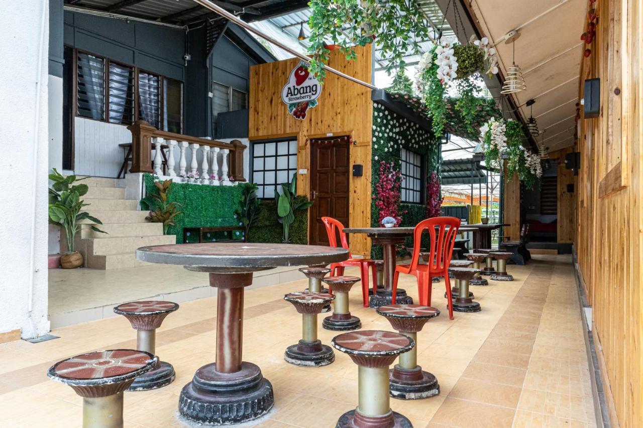 טאנה ראטה Aiza Homestay Opposite Abang Strawberry Taman Sedia מראה חיצוני תמונה